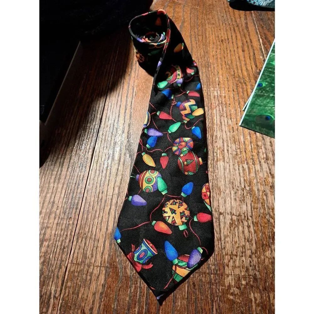 Handmade Myanmar Silk Men's Necktie Christmas Holiday Red Green Gold Black 4"